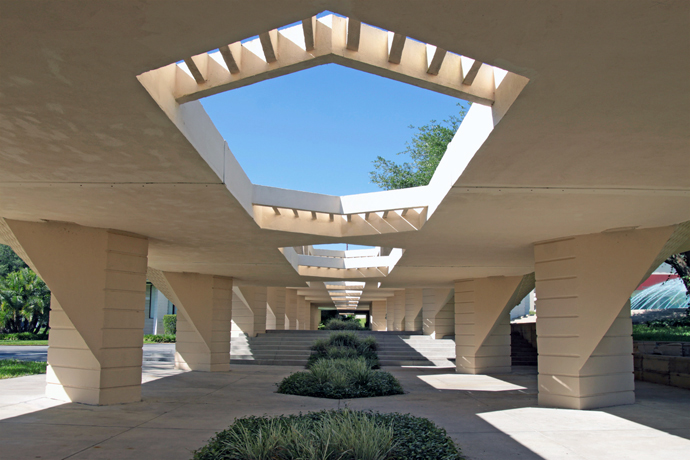 With the exception of one building, the structures designed by architect Frank Lloyd Wright for Florida Southern College in Lakeland, Florida, are linked together by a series of covered walkways that Wright called “esplanades.” Photo courtesy of Florida Southern College.