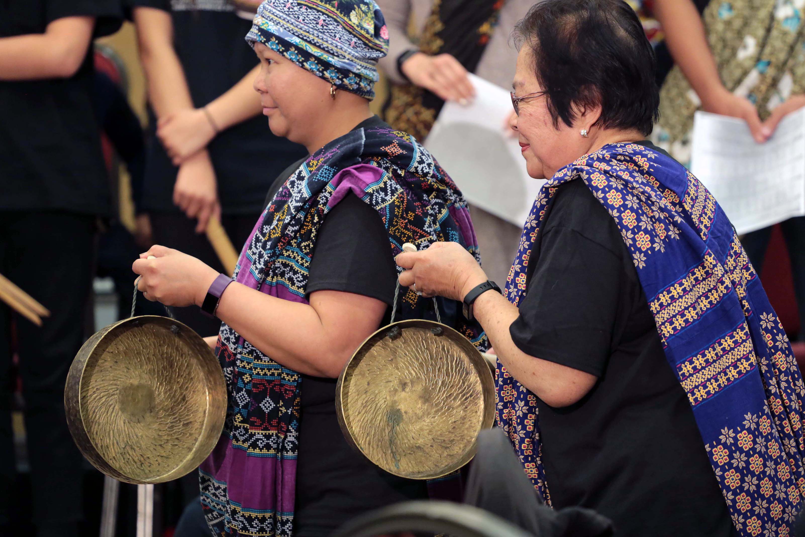 A Filipino choir from Wayside United Methodist Church and the Filipino American Caucus perform during the closing Gospel brunch of the March 14-17, Black Methodists for Church Renewal meeting in Sacramento, California. Photo by Mai Yang.